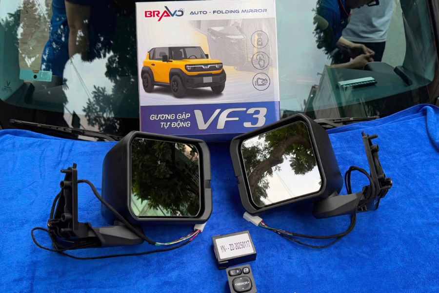 Gương điện tự động giúp việc đóng/mở gương trở nên linh hoạt. Gương điện tự động giúp việc đóng/mở gương trở nên linh hoạt.